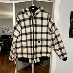 Carhartt Women’s Size XL Black and Cream Flannel Winter Coat